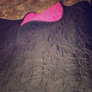 Queen size black & pink reversible Blanket